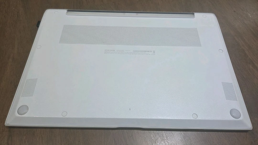 lg 그램 16인치 노트북 이미지