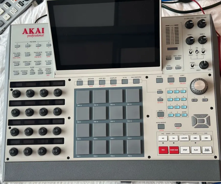 MPC X SE + SSD 500기가 미사용급 akai mpc 엠피씨 샘플러 드럼머신 - 안심되는 중고거래