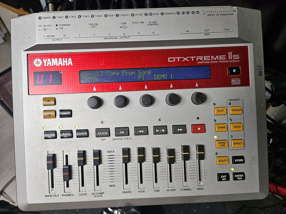 Yamaha DTXTREME II 전자 드럼 이미지