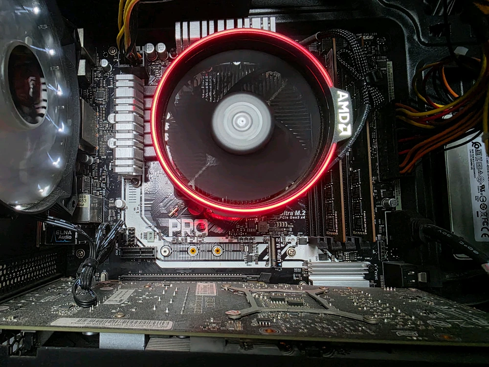 AMD 라이젠 7 1700 게이밍/작업용 데스크탑 본체 이미지