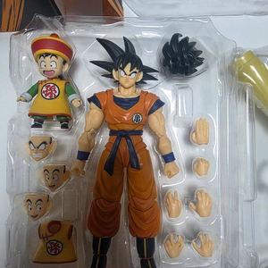 shf 드래곤볼 sdcc 손오공 손오반 근두운 개봉전시품 판매합니다 이미지