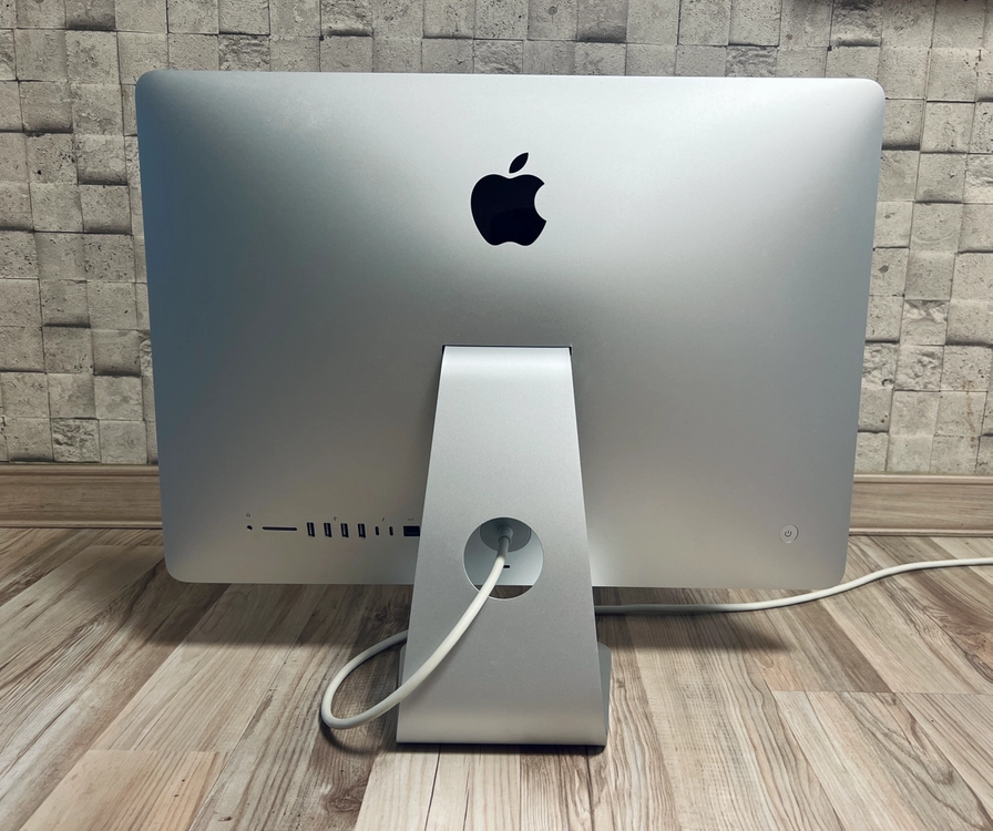 애플 아이맥 iMac 2017 21.5인치 Retina 4K 기본형 판매합니다. 이미지
