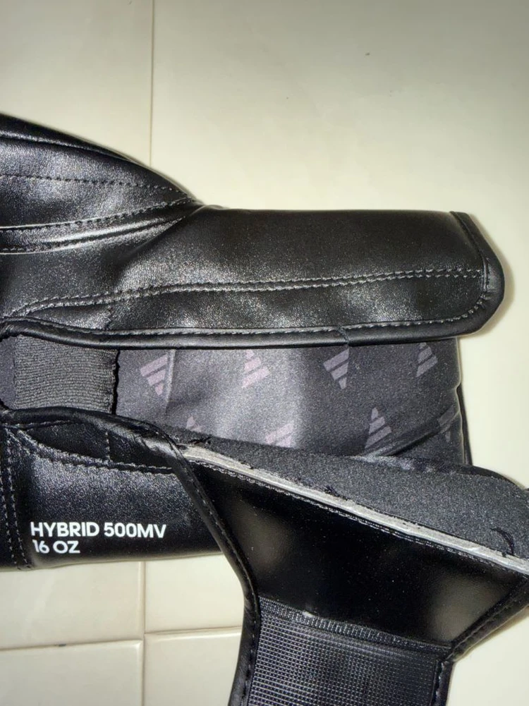 아디다스 복싱 글러브 HYBRID 500 16oz 블랙 팝니다 이미지