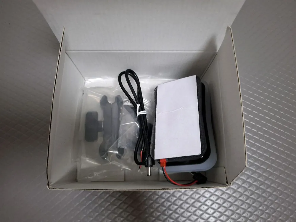 오토바이 충전 거치대 LED 마운트 찍판 포함 새상품 입니다 이미지