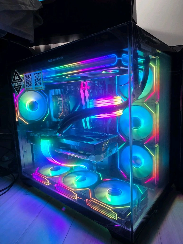 라이젠7 9800X3D RTX5080 신품본체 급매 이미지