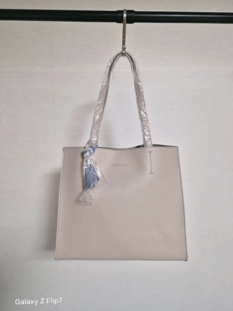 새제품 앤클라인 가죽 숄더백 이미지