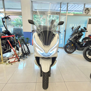19년식 PCX125 / 32,XXXkm / 배달세팅완료 차량판매합니다 이미지