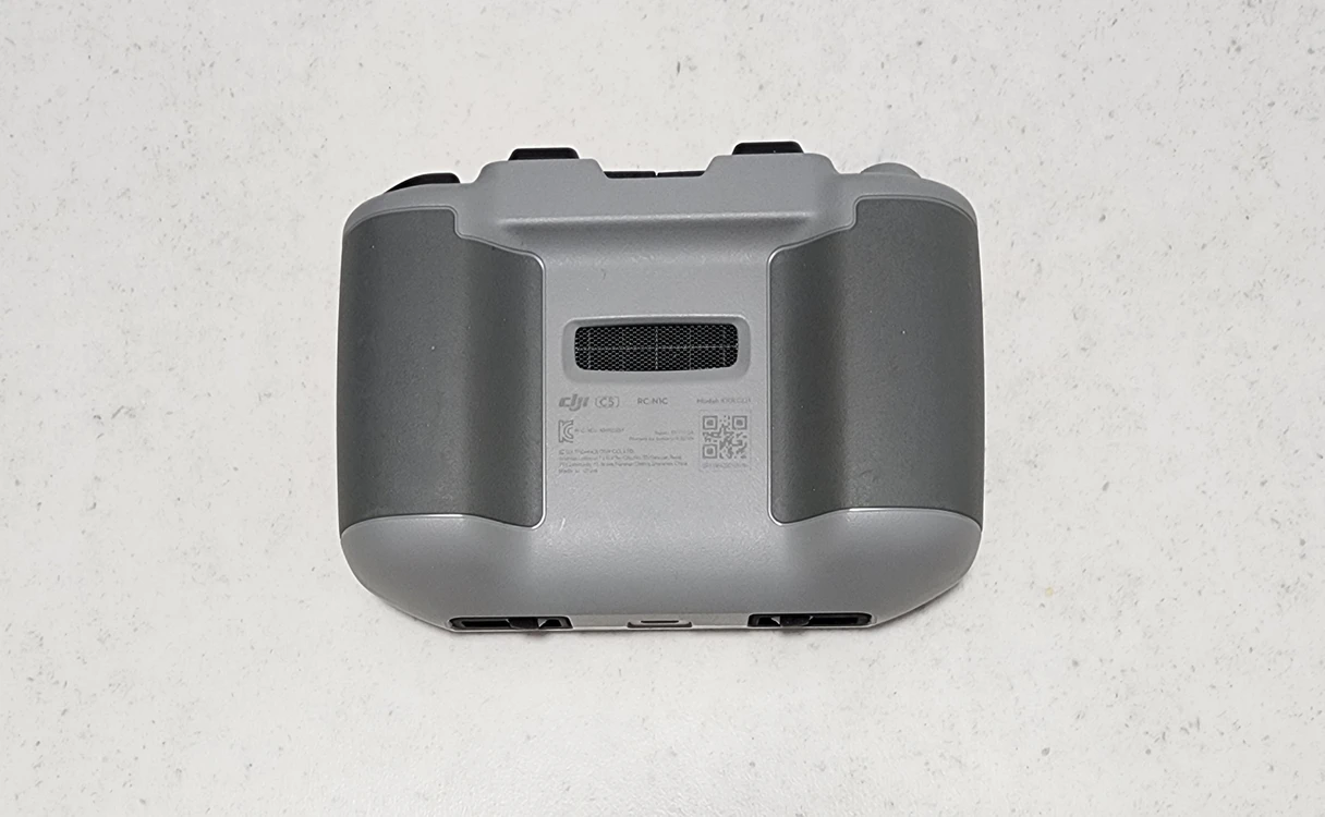 DJI 드론 조정기 RC-N1C (DJI Mini 4K 와 Mini 2 SE용 조정기) 이미지