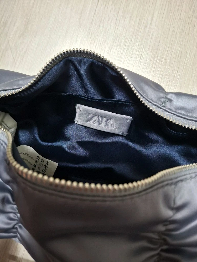 리본 숄더백,자라 셔링 체인 숄더백 블루,자라가방,미니백,핸드백,새틴,ZARA 이미지