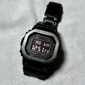 지샥 g-shock GMW-B5000GD 이미지