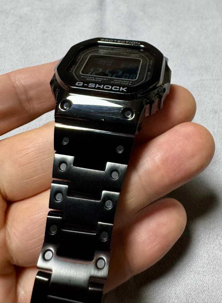 지샥 g-shock GMW-B5000GD 이미지