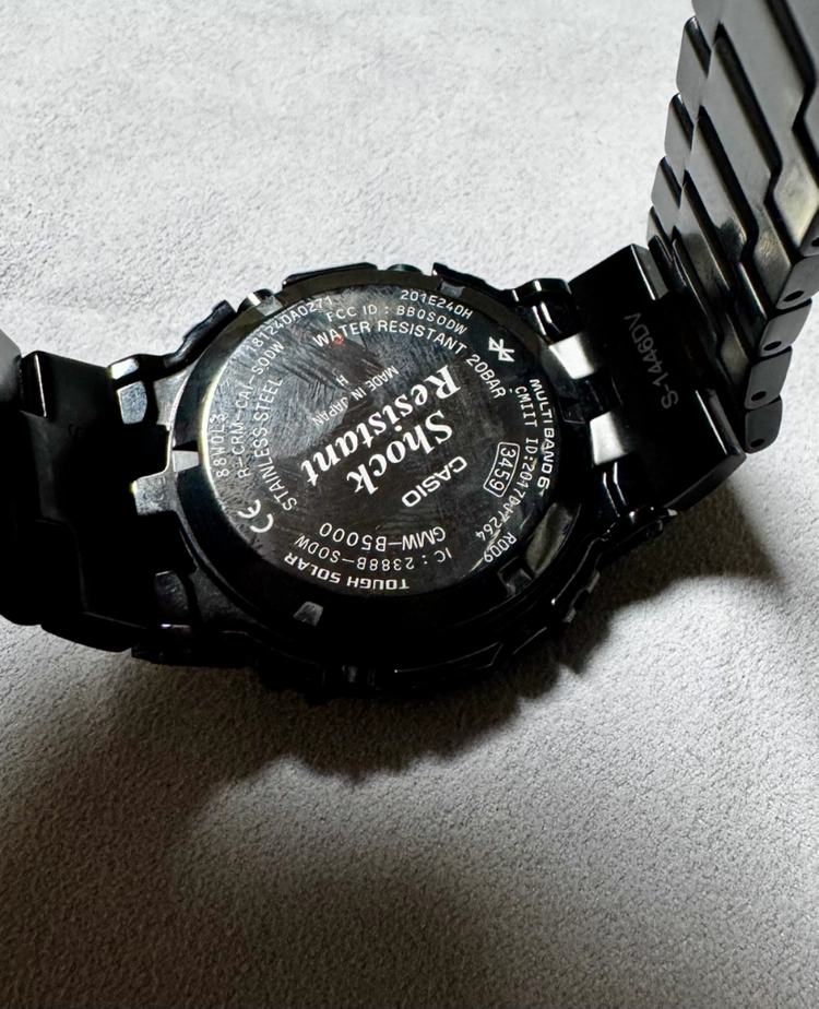 지샥 g-shock GMW-B5000GD 이미지