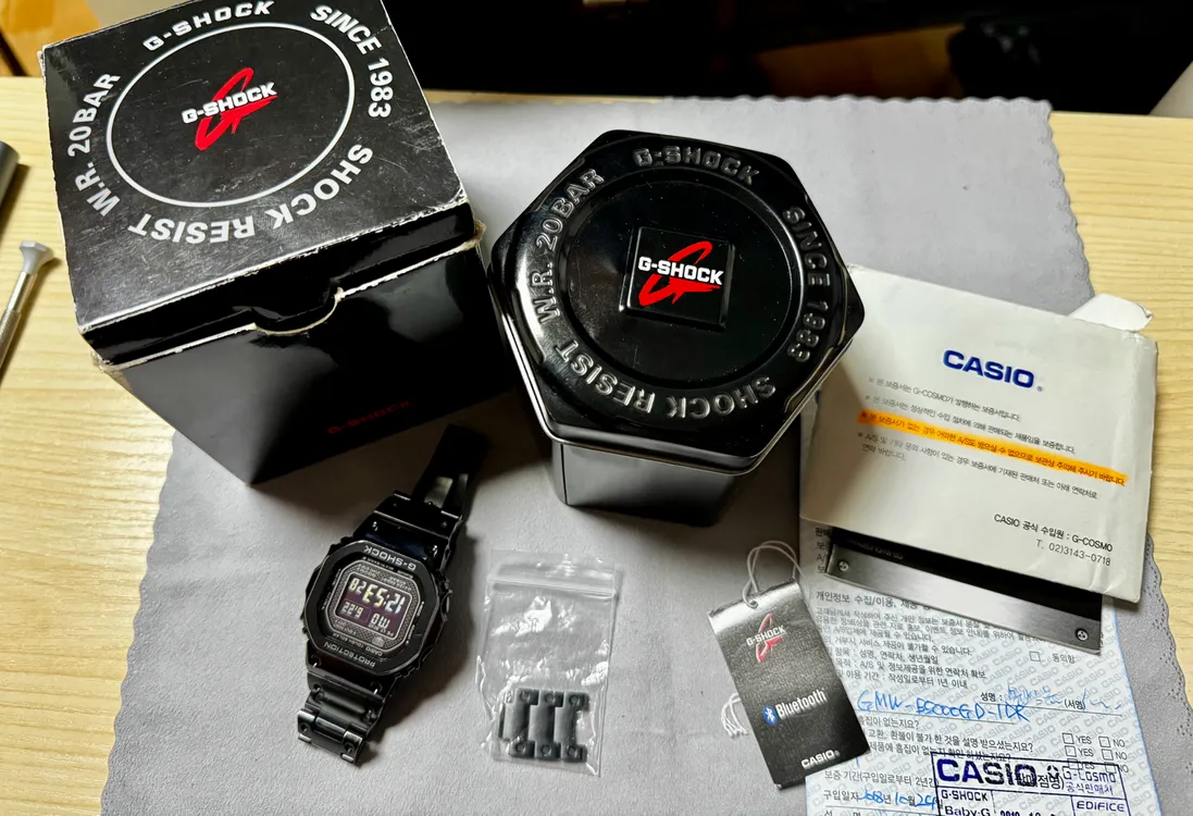 지샥 g-shock GMW-B5000GD 이미지