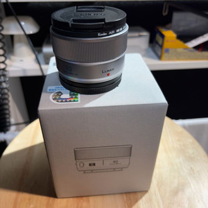 루믹스 40mm f2 단순개봉급 팝니다 이미지