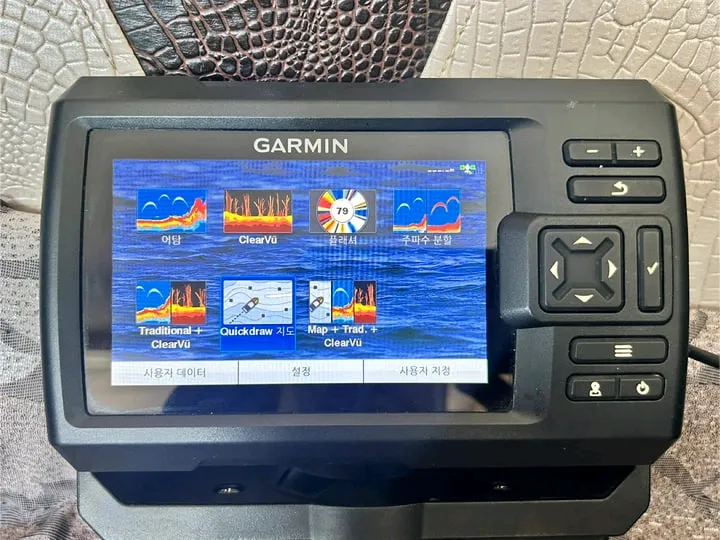 가민 스트라이커 9sv GPS 어탐기 이미지