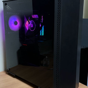 인텔 i7-9700K / Rtx2070super 하이엔드 게이밍 컴퓨터 이미지