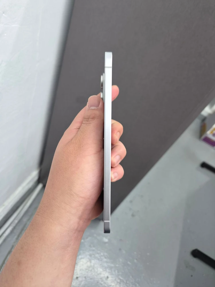 갤럭시 S25 엣지 실버 256G 이미지