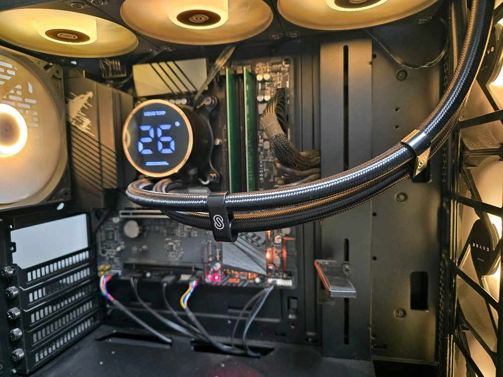 i7-14700k, 32GB, 1T 게이밍컴퓨터 (반본체) 이미지