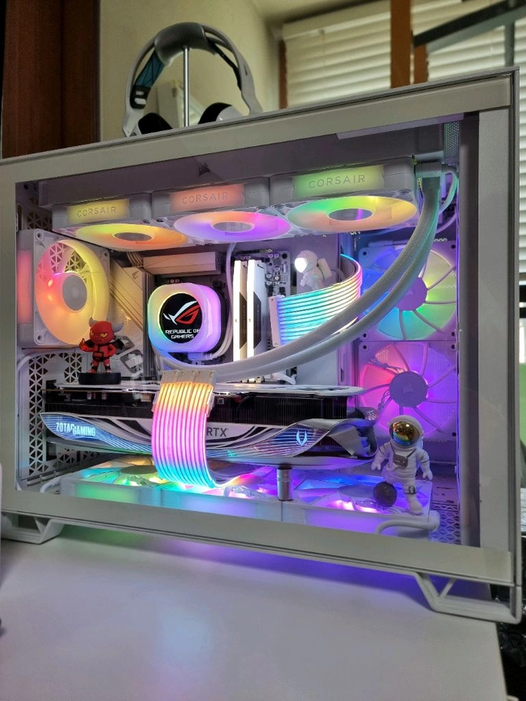 커세어 셋팅 초고사양 게이밍 컴퓨터 9800X3D 이미지