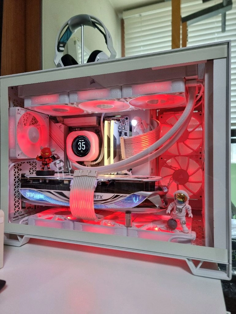 커세어 셋팅 초고사양 게이밍 컴퓨터 9800X3D 이미지
