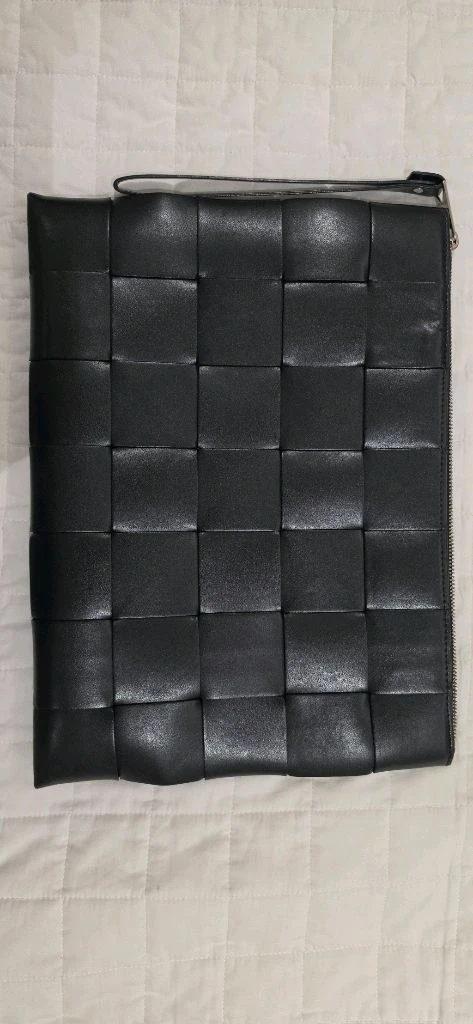 인트레치아토 클러치백 이미지