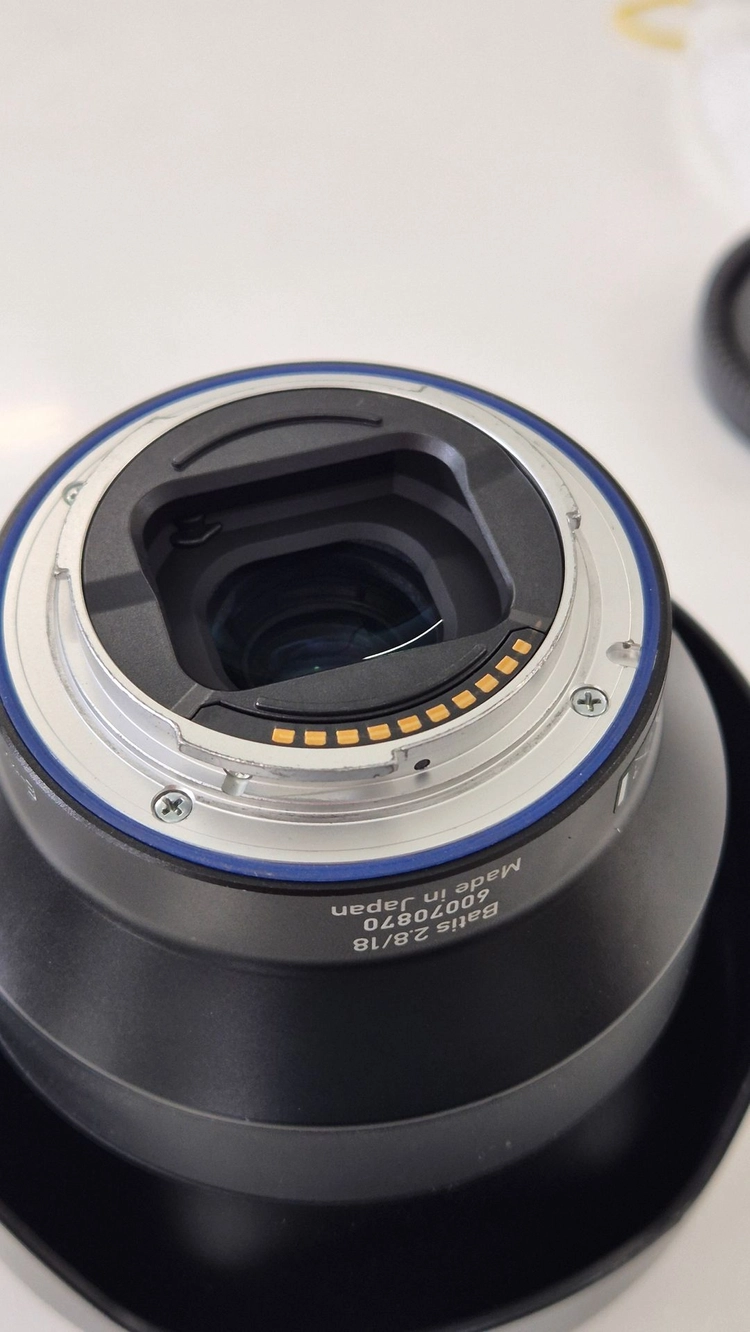 [정품] [소니FE] 자이스 바티스 Batis 18mm F2.8(소니 E) - 85만원(2개 일괄 160만원) 이미지
