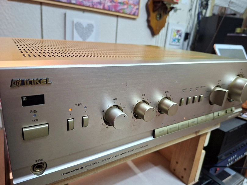 인켈 인티앰프 AX-7030G---묵직한 음질의 중형앰프 - 안심되는 중고거래