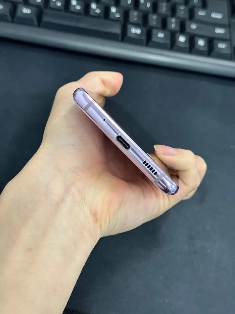 갤럭시 S20FE 이미지