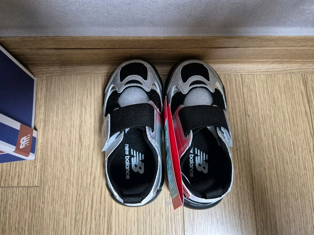 (160) (키즈) 뉴발란스 프리들 920 샌들 그레이 이미지