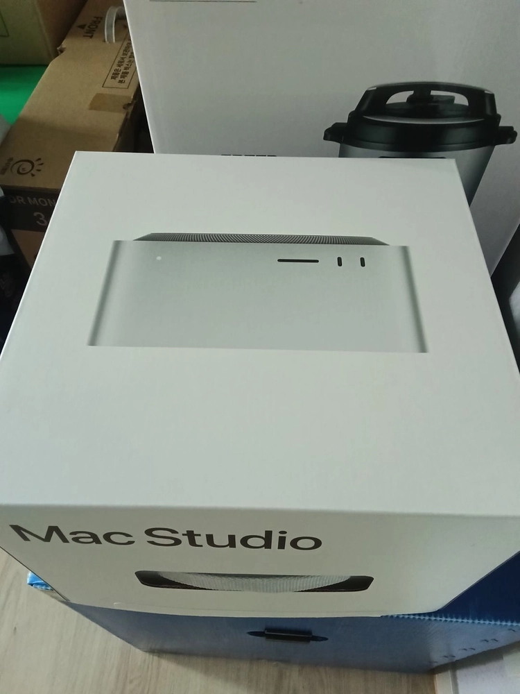 맥스튜디오 M1 MAX 32g 512g - 안심되는 중고거래