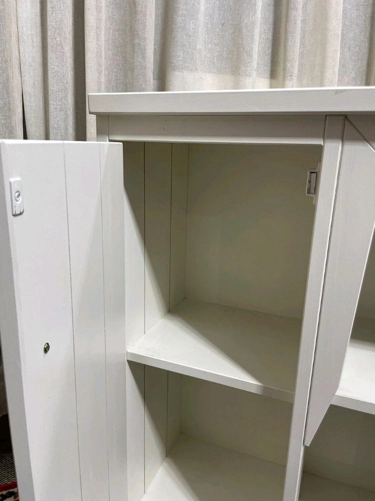 친환경 원목 화이트 와이드 수납 책장 이미지