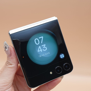 갤럭시 Z플립5 5G 민트 256기가 판매합니다-F731N 이미지