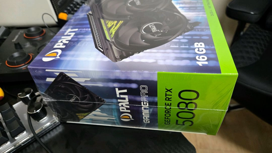 [울산 미개봉] PALIT 지포스 RTX 5080 GAMINGPRO D7 16GB 이엠텍 이미지