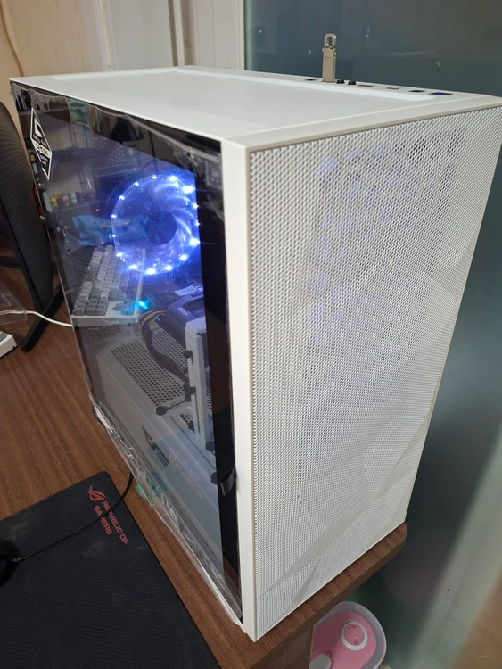 i7 6700 rtx3060ti 게이밍 pc 데스크탑 컴퓨터 공랭 화이트 본체 처분!(윈도우 정품!) 서비스o 이미지