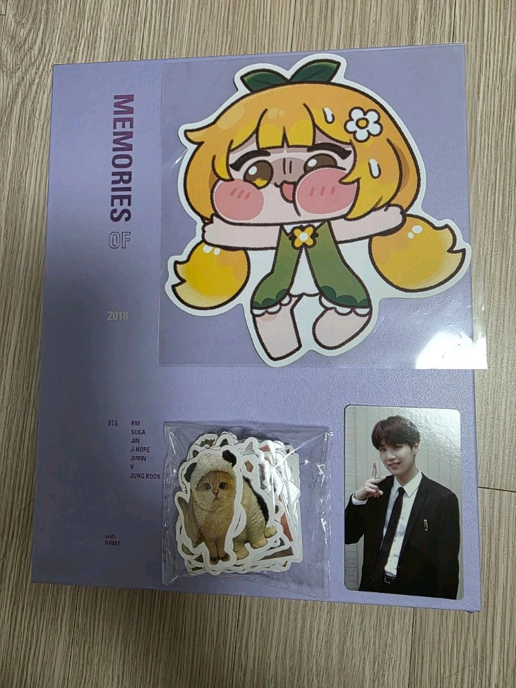 방탄소년단 메모리즈 2018 DVD /슈가 포카,고양이 스티커/새제품 이미지