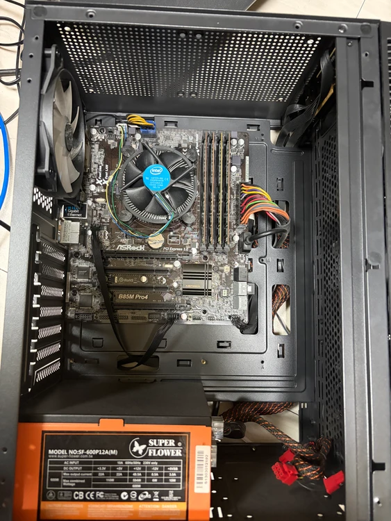 i5 4590 + 16g ram + 250g ssd 본체 팝니다. 이미지