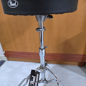 Pearl D-790 드럼 의자(펄 드럼 의자) 이미지