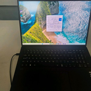 LG 그램 17인치 13세대 32기가램 1TB SSD 1360p 이미지