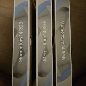 프랙탈 모멘텀 14 화이트 rgb 이미지