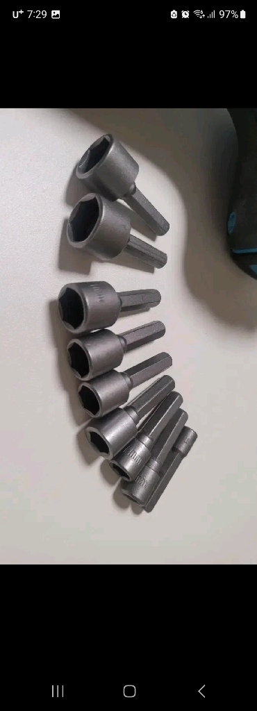 마끼타 oem 임팩드릴 임팩렌치 18V 팝니다 이미지