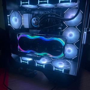 이엠택 팰릿 rtx 5080 게임락 판매 또는 4080super 교환원해요 이미지