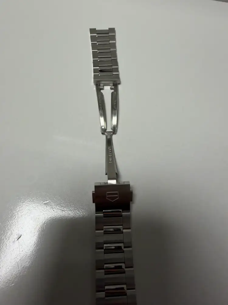 태그호이어 까레라 글라스박스 팬더 39mm 이미지