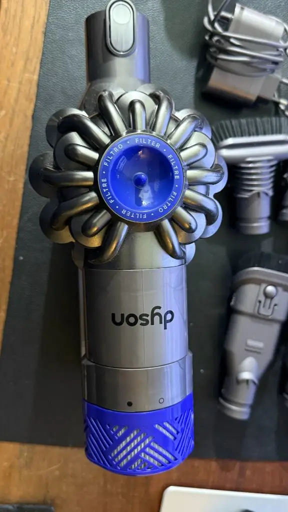 dyson V6 다이슨 무선청소기 이미지