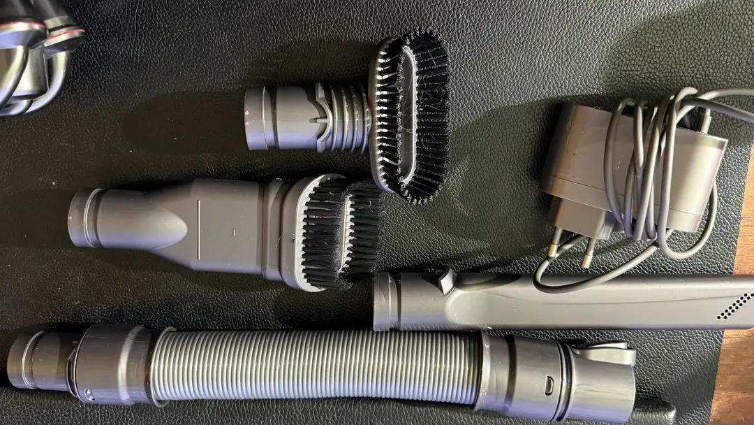 dyson V6 다이슨 무선청소기 이미지