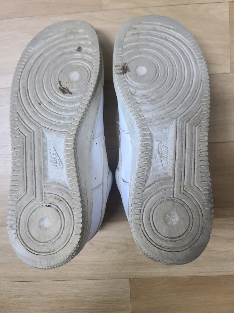 나이키 에어 포스 1 07 LV8 258mm 이미지