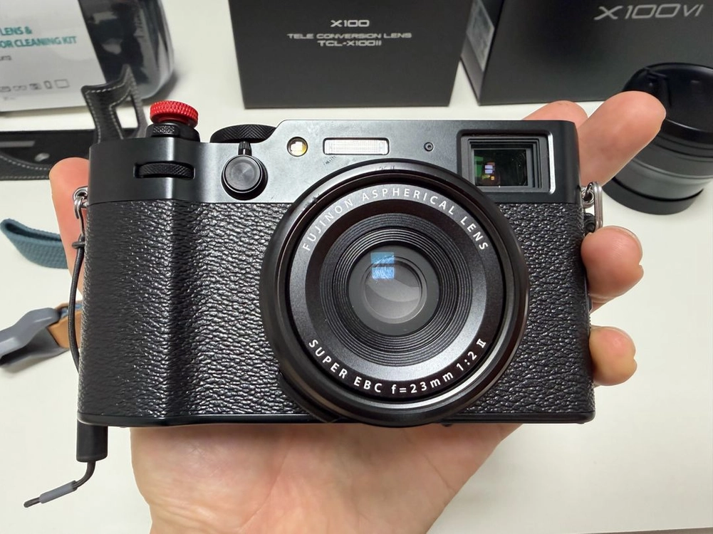 후지필름 X100Vi + TCL-X100ii 판매합니다 이미지