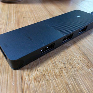 코드웨이 4포트 USB C타입 노트북 멀티허브 이미지