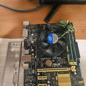 B81M 메인보드 + i5-4570 CPU 램 세트팝니다 이미지