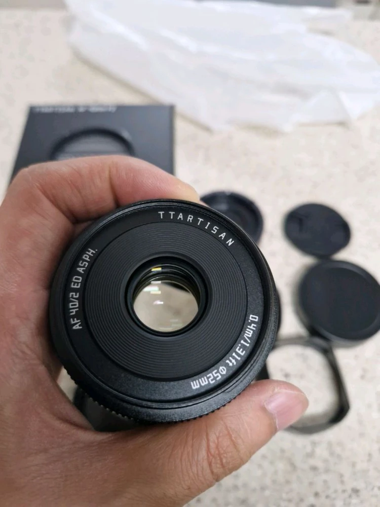 티티아티산 AF 40mm f2 (니콘 z마운트) 이미지