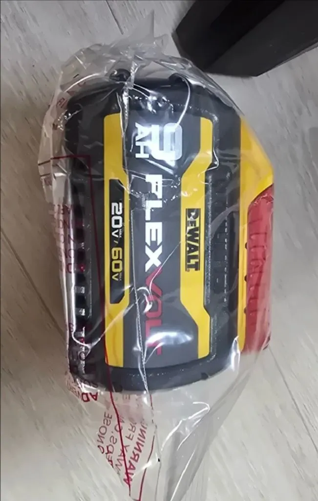디월트 60V 브러쉬리스 함마드릴 이미지